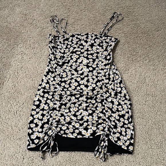 Garage Dresses & Skirts - Garage Bodycon Ruched Dress